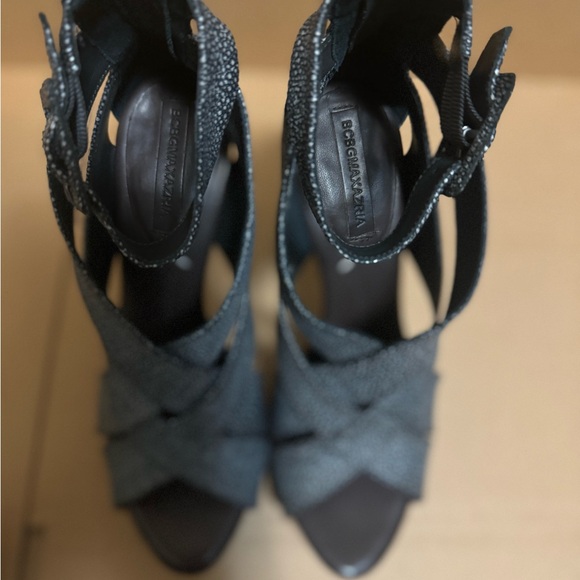 BCBG Maxazria Platform Heels - Picture 8 of 8